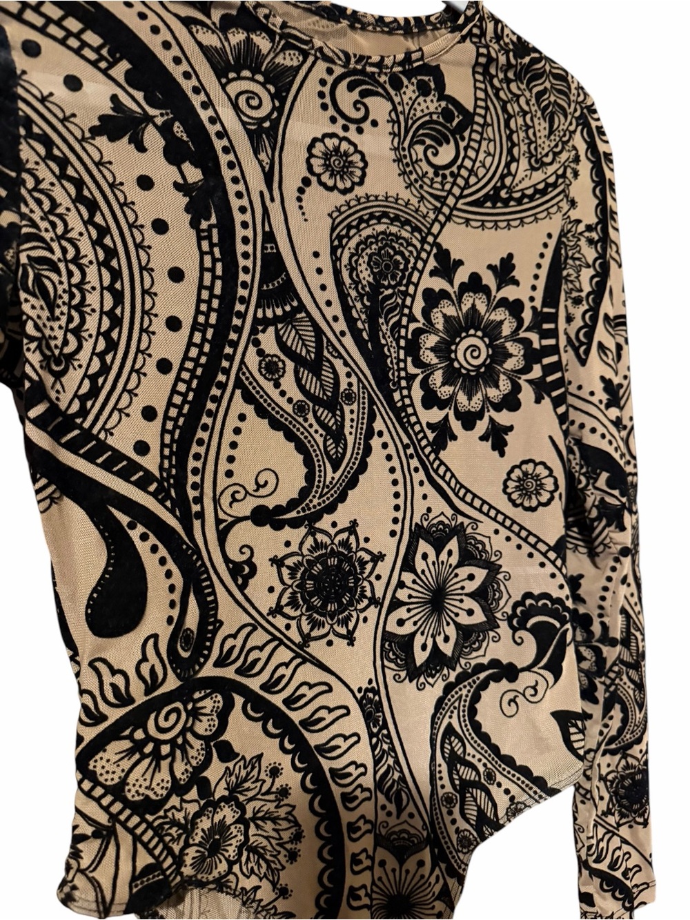 🛫 Velvet Paisley Sheer One-Piece Bodysuit size 6 - Picture 3 of 6